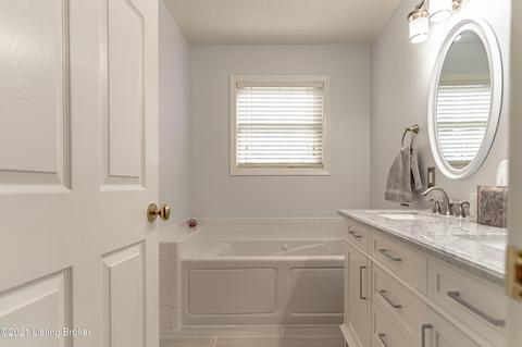 818 Noah Stevenson Rd, Bee Spring, KY 42207 photo 10