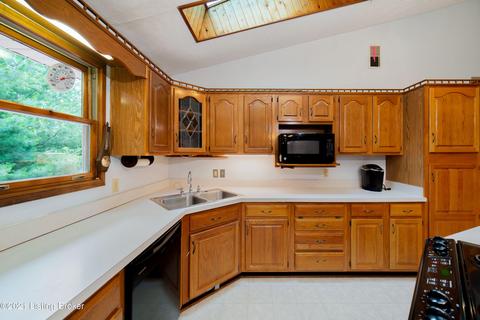282 Wicker Ln, Brooks, KY 40109 photo 6