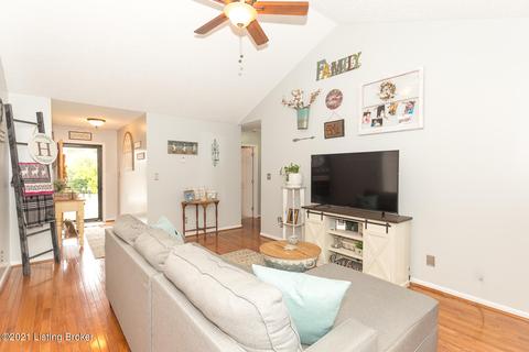 117 E Aulbern Dr, Mount Washington, KY 40047 photo 6