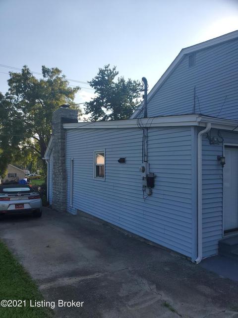 413 E High St, Springfield, KY 40069 photo 4