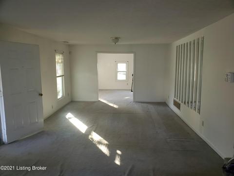 413 E High St, Springfield, KY 40069 photo 10