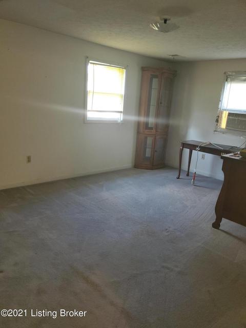 413 E High St, Springfield, KY 40069 photo 27