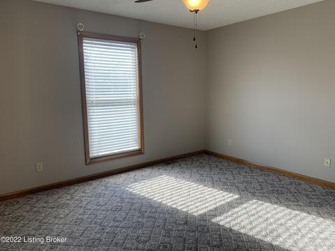 933 Walker Ln, Springfield, KY 40069 photo 24
