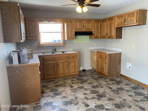 933 Walker Ln, Springfield, KY 40069 photo 31