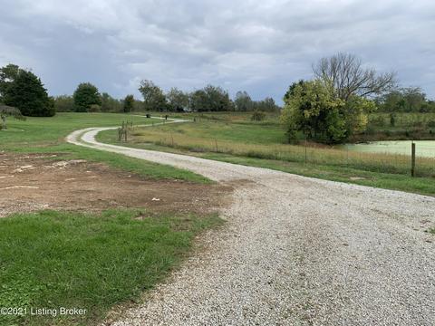 933 Walker Ln, Springfield, KY 40069 photo 6