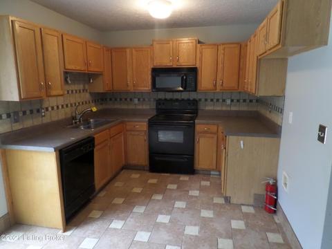 730 Andra Dr, Radcliff, KY 40160 photo 5