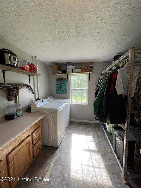 2375 Ky-376, Webster, KY 40176 photo 14
