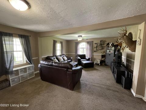 2375 Ky-376, Webster, KY 40176 photo 10