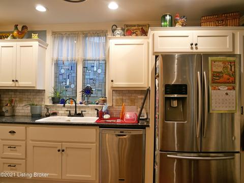 804 E First St, Madison, IN 47250 photo 16