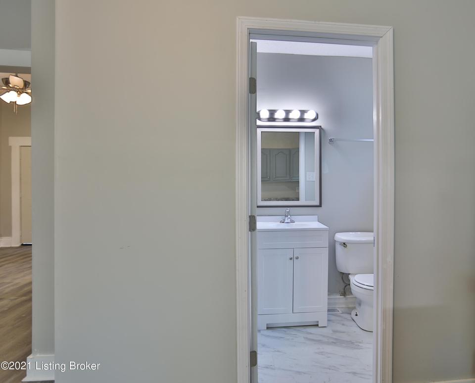  424 Montana Ave, Louisville, KY 40208 photo 7