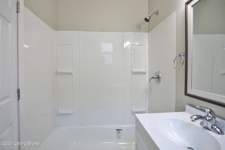  424 Montana Ave, Louisville, KY 40208 photo 6