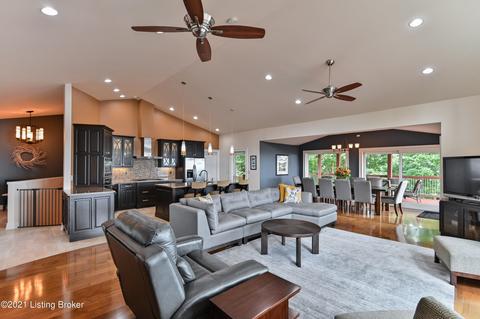 2011 Murvin Dr, Floyds Knobs, IN 47119 photo 12