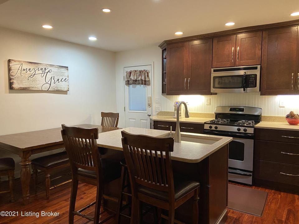  8701 Bluebell Dr, Louisville, KY 40219 photo 11
