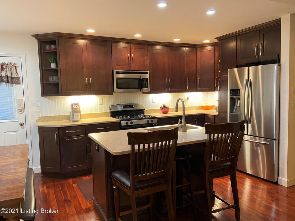  8701 Bluebell Dr, Louisville, KY 40219 photo 10