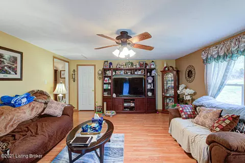585 Letts Rd, Brooks, KY 40109 photo 14