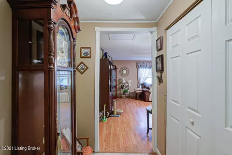 585 Letts Rd, Brooks, KY 40109 photo 11
