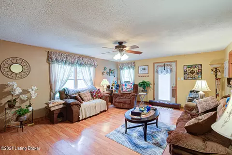 585 Letts Rd, Brooks, KY 40109 photo 12