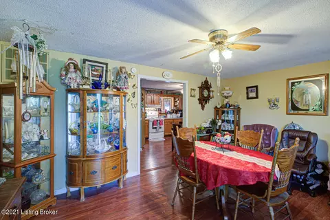 585 Letts Rd, Brooks, KY 40109 photo 4