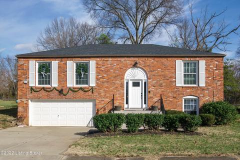 809 Echo Bridge Rd, Middletown, KY 40243 photo 1