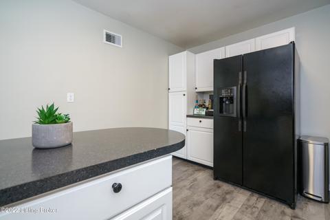 809 Echo Bridge Rd, Middletown, KY 40243 photo 24