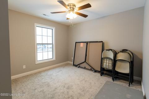 105 Comanche Ct, Bloomfield, KY 40008 photo 8