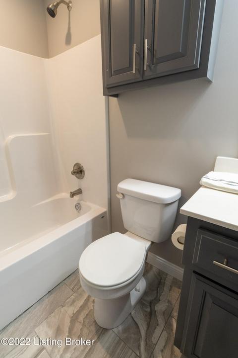 105 Comanche Ct, Bloomfield, KY 40008 photo 9