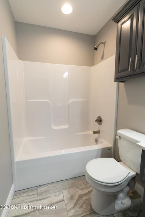 105 Comanche Ct, Bloomfield, KY 40008 photo 10