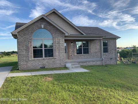 105 Comanche Ct, Bloomfield, KY 40008 photo 2