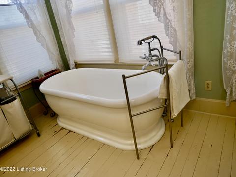 509 Jefferson St, Madison, IN 47250 photo 54