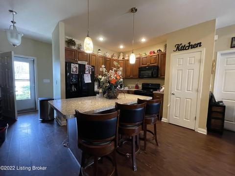 130 E Joyce Ln, Brooks, KY 40109 photo 5