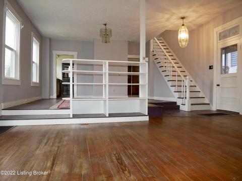 135 E Main St, Hanover, IN 47243 photo 17