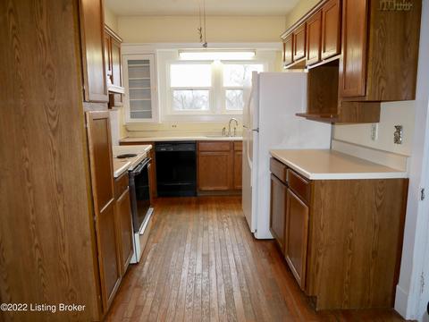 135 E Main St, Hanover, IN 47243 photo 4