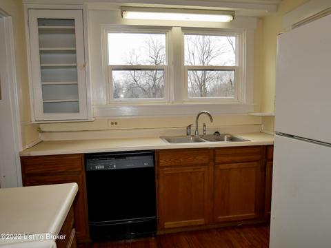 135 E Main St, Hanover, IN 47243 photo 6