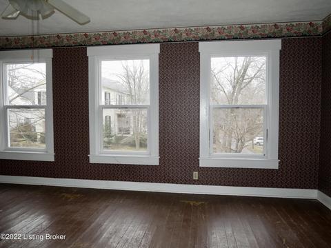 135 E Main St, Hanover, IN 47243 photo 37