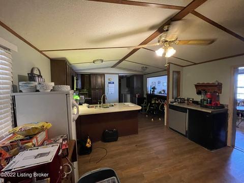 79 Ruby Ave, Bee Spring, KY 42207 photo 17