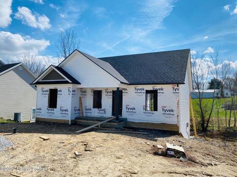 105 Oak Dr, Springfield, KY 40069 photo 2