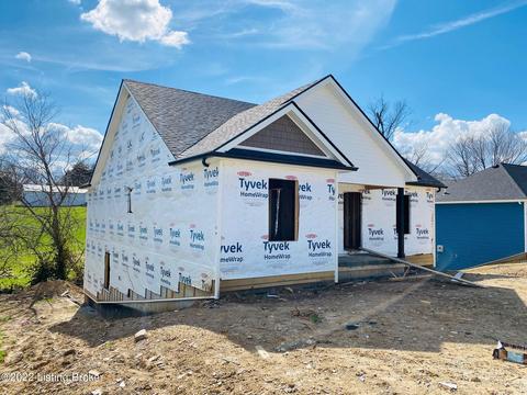 105 Oak Dr, Springfield, KY 40069 photo 4
