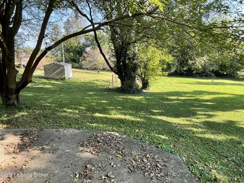 103 Derringer Ct, Springfield, KY 40069 photo 4