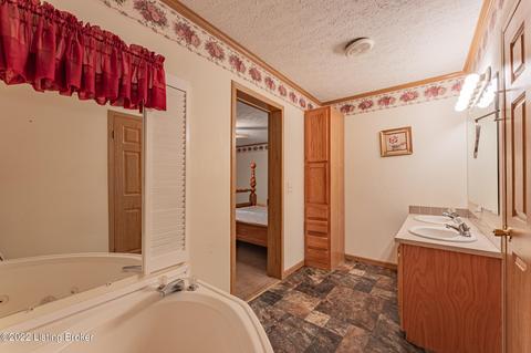8592 Thomason Rd, Robards, KY 42452 photo 24