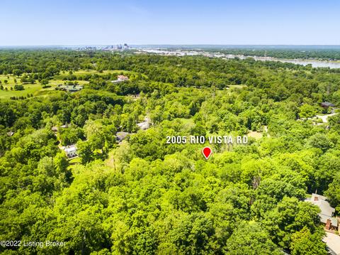 2005 Rio Vista Dr, Louisville, KY 40207