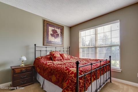 3627 Woodland Lakes Dr, Floyds Knobs, IN 47119 photo 32