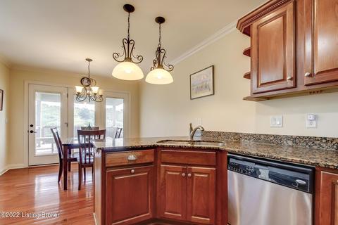 3627 Woodland Lakes Dr, Floyds Knobs, IN 47119 photo 13
