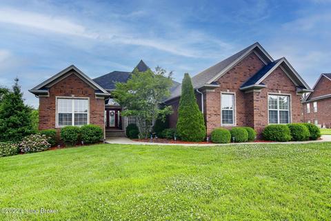 3627 Woodland Lakes Dr, Floyds Knobs, IN 47119 photo 2