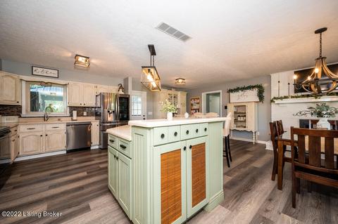 1161 Bates Ln, Shepherdsville, KY 40165 photo 9