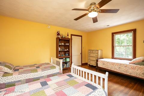 8675 Ky-52, Loretto, KY 40037 photo 27