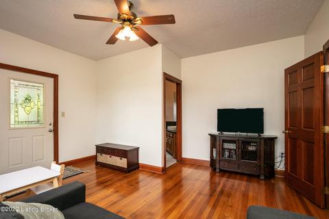 8675 Ky-52, Loretto, KY 40037 photo 9