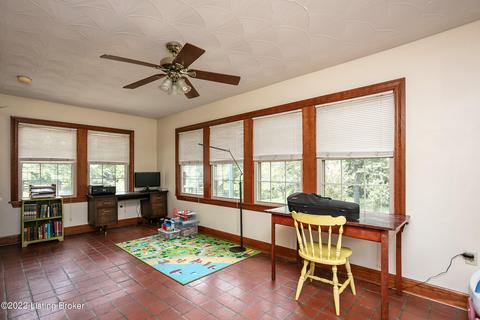 8675 Ky-52, Loretto, KY 40037 photo 6