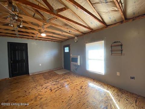900 Kirsch Ln, Springfield, KY 40069 photo 2
