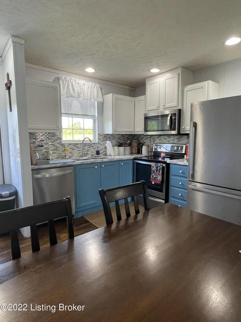 321 Fields Ln, Clarkson, KY 42726 photo 4