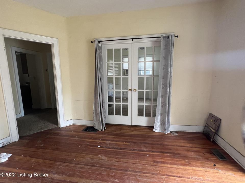  4105 W Muhammad Ali Blvd, Louisville, KY 40212 photo 3
